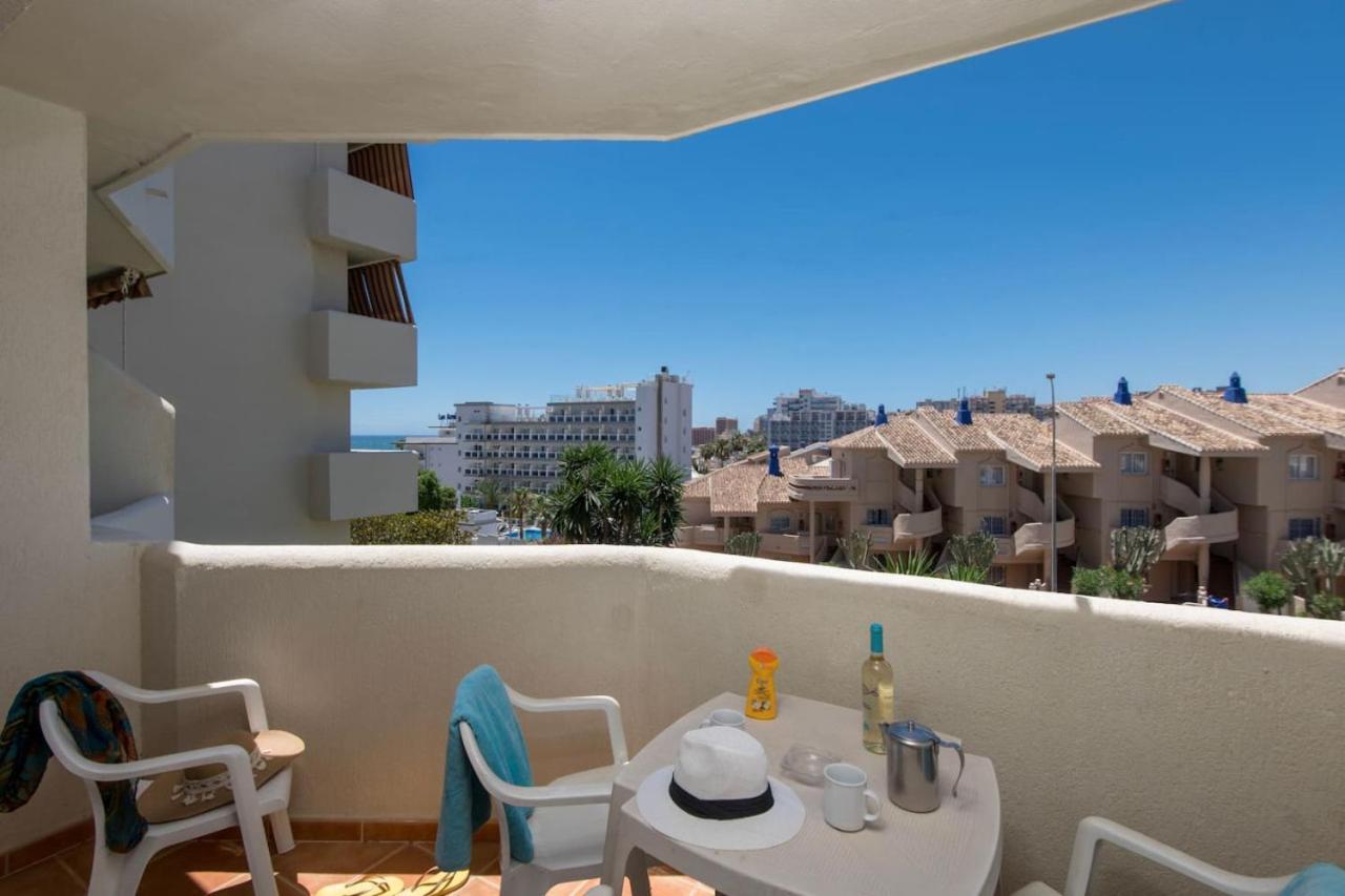 Seafront Benalbeach Apartment *